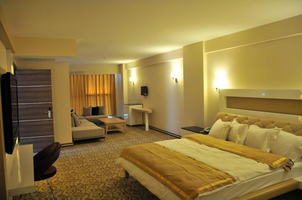 Ozpark Hotel Aksehir Ngoại thất bức ảnh